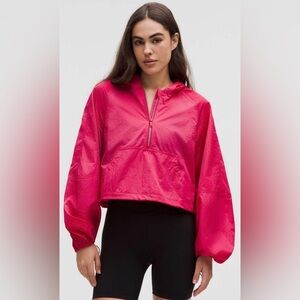 Lululemon Scuba Cropped Anorak NWT Size 10 Pink hooded rain pullover